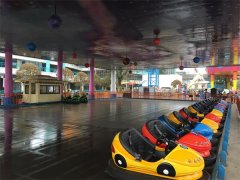 碰碰車游樂設備和碰碰車場地這樣選就對了